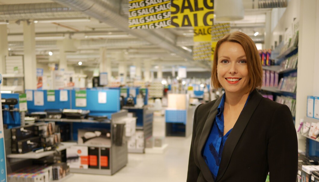 Kommunikasjonssjef i Stiftelsen Elektronikkbransjen, Marte Ottemo, sier stadig flere ser film og TV-serier på mobilen. Foto: Stian Sønsteng Kommunikasjonssjef i Stiftelsen Elektronikkbransjen, Marte Ottemo, sier stadig flere ser film og TV-serier på mobilen. Foto: Stian Sønsteng