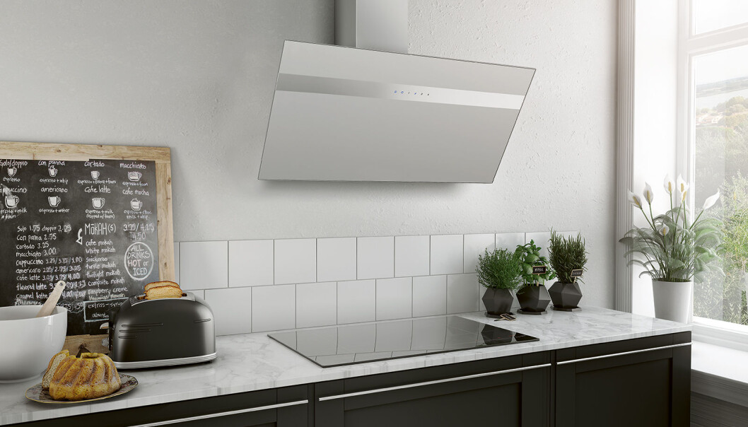 Eico E24 kommer i sten eller glass, i 12 ulike varianter, og skal ha et lavt lydnivå med mulighet for bakovervendt avtrekk slik at det ikke trengs synlig avløp. Det vinklede Direct Filter Air Flow skal sikre optimal sugeeffekt. Kan fjernbetjenes via Eicolink. Pris fra 11.500,- Foto: Eico Eico E24 kommer i sten eller glass, i 12 ulike varianter, og skal ha et lavt lydnivå med mulighet for bakovervendt avtrekk slik at det ikke trengs synlig avløp. Det vinklede Direct Filter Air Flow skal sikre optimal sugeeffekt. Kan fjernbetjenes via Eicolink. Pris fra 11.500,- Foto: Eico