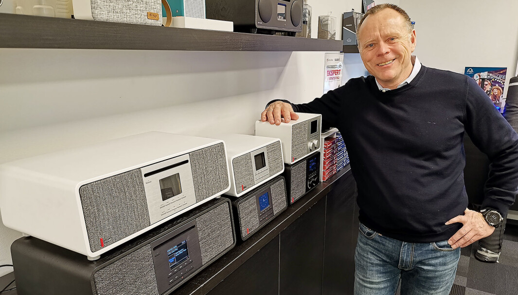 Tom Vedvik i TT Micro fotografert i 2019 med de tre Pinell Supersound-modellene 701, 501 og 301. Foto: Stian Sønsteng Tom Vedvik i TT Micro fotografert i 2019 med de tre Pinell Supersound-modellene 701, 501 og 301. Foto: Stian Sønsteng