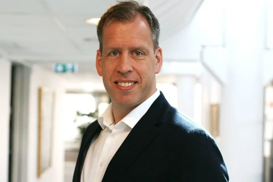 Konsernsjef Lars Olav Olaussen i Komplett Group sier selskapet nå styrker sin ledergruppe med ansettelsen av Kjetil Wisløff. Foto: Komplett Konsernsjef Lars Olav Olaussen i Komplett Group sier selskapet nå styrker sin ledergruppe med ansettelsen av Kjetil Wisløff. Foto: Komplett