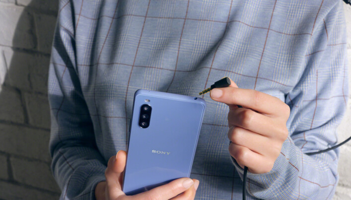 Xperia 10 III er den enkleste av de tre nylanserte mobilene. Foto: Sony Xperia 10 III er den enkleste av de tre nylanserte mobilene. Foto: Sony