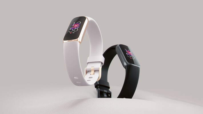 Fitbit Luxe kommer med en rekke ulike farger og bånd. Foto: Fitbit Fitbit Luxe kommer med en rekke ulike farger og bånd. Foto: Fitbit