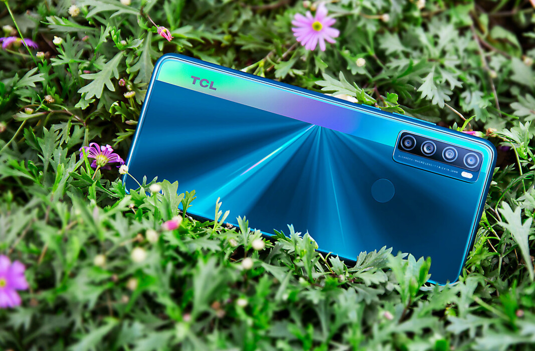 TCL 20 SE er den første mobilen fra TCL i salg i Norge. Pris: 1.500,- Foto: TCL TCL 20 SE er den første mobilen fra TCL i salg i Norge. Pris: 1.500,- Foto: TCL