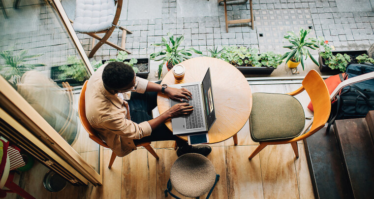 ACER MED PCER FOR SPILL, DESIGN OG REISE