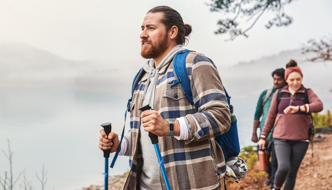 Fitbit lanserer Charge 5, med en mer lyssterk skjerm som vises bedre i utendørs. Foto: Fitbit Fitbit lanserer Charge 5, med en mer lyssterk skjerm som vises bedre i utendørs. Foto: Fitbit