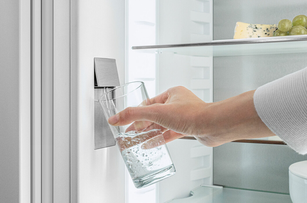 InfinitySpring er «en krystallklar vannkilde direkte fra kjøleskapet», ifølge Liebherr-leverandøren Witt. Foto: Liebherr
