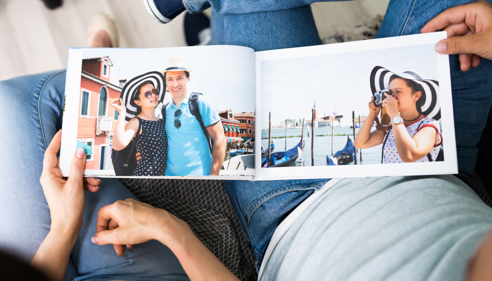 Fotobøker, kalendere med personlige bilder, jule- og konfirmasjonskort og vanlige stillbilder er alle populære produkter hos fotokjedene. Foto: iStock