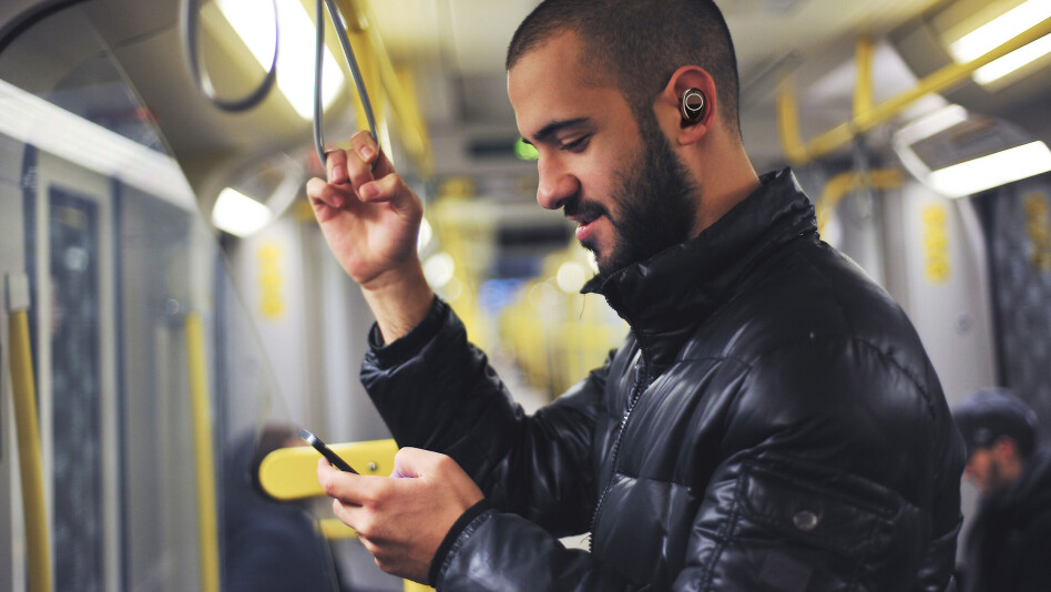 CREATIVE OUTLIER PRO