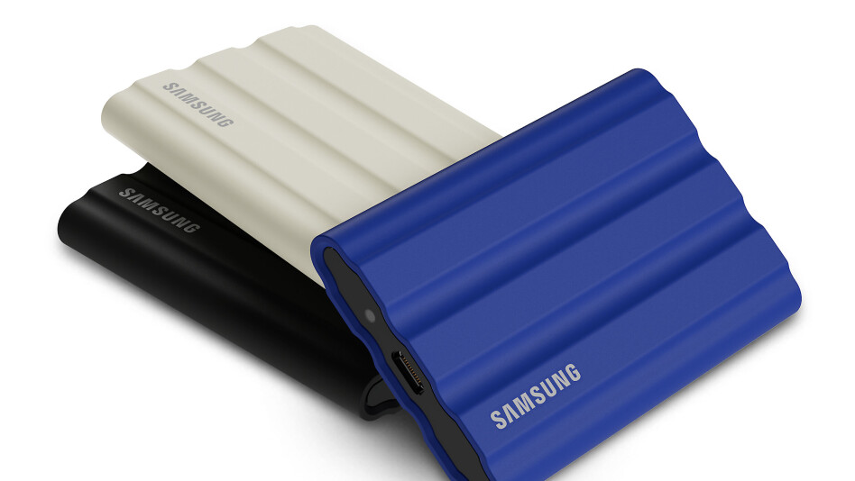 SAMSUNG SSD T7 SHIELD