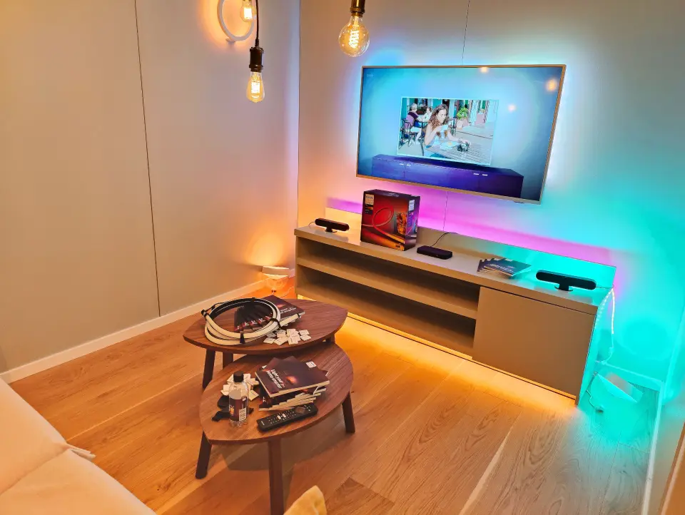 Smartbelysning er en viktig produktgruppe for Elkjøp. Her vises Philips Hue på Campus. Foto: Stian Sønsteng Smartbelysning er en viktig produktgruppe for Elkjøp. Her vises Philips Hue på Campus. Foto: Stian Sønsteng