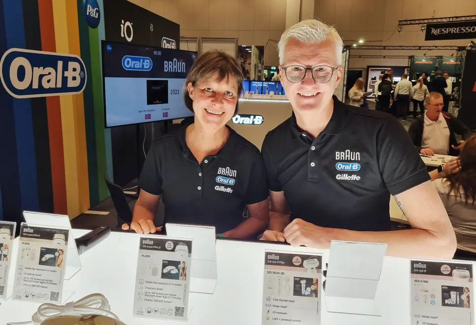 Siri Bjørdal og Bjørn Ørn Gustafson bemannet Braun-standen på Power Up. Foto: Jan Røsholm Siri Bjørdal og Bjørn Ørn Gustafson bemannet Braun-standen på Power Up. Foto: Jan Røsholm