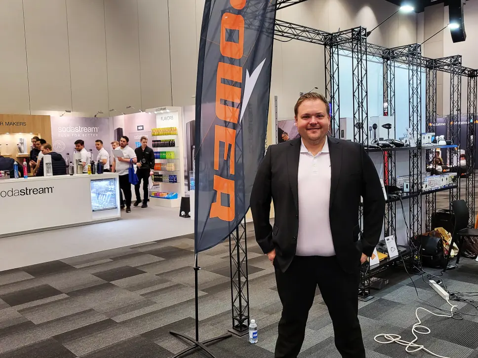 Snorre Berg-Domaas, salgssjef hos Power Norge, har sett salget av robotstøvsugere gå i taket de siste tre årene. Foto: Marte Ottemo Snorre Berg-Domaas, salgssjef hos Power Norge, har sett salget av robotstøvsugere gå i taket de siste tre årene. Foto: Marte Ottemo