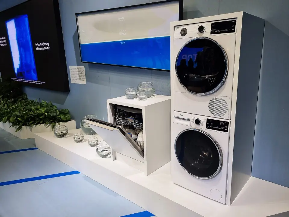 Beko vaskemaskin, oppvaskmaskin og tørketrommel bruker vannet flere ganger. Foto: Jan Røsholm Beko vaskemaskin, oppvaskmaskin og tørketrommel bruker vannet flere ganger. Foto: Jan Røsholm