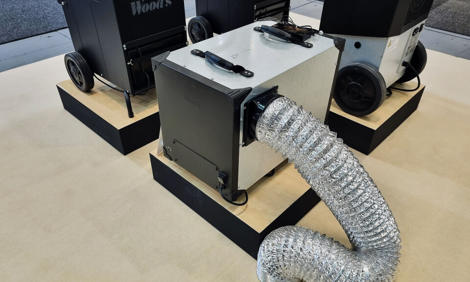 Avfukteren for krypkjeller leveres med avløpsslange, slik at fuktigheten bringes ut av kjelleren. Foto: Jan Røsholm