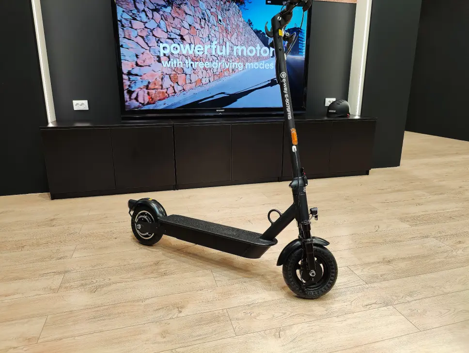 Wilfa viser også sine elektriske sparkesykler på IFA, her E-Way E-6075FRS med 75 km rekkevidde. Pris: 12.000,- Foto: Stian Sønsteng Wilfa viser også sine elektriske sparkesykler på IFA, her E-Way E-6075FRS med 75 km rekkevidde. Pris: 12.000,- Foto: Stian Sønsteng
