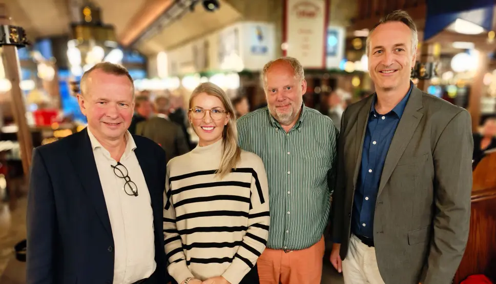 Fra venstre Henrik Egede (APPLiA Danmark), Pernilla Enebrink (Elektronikbranschen), Matts Spångberg (APPLiA Sverige) og Jan Røsholm (Stiftelsen Elektronikkbransjen). Foto: Stian Sønsteng Fra venstre Henrik Egede (APPLiA Danmark), Pernilla Enebrink (Elektronikbranschen), Matts Spångberg (APPLiA Sverige) og Jan Røsholm (Stiftelsen Elektronikkbransjen). Foto: Stian Sønsteng