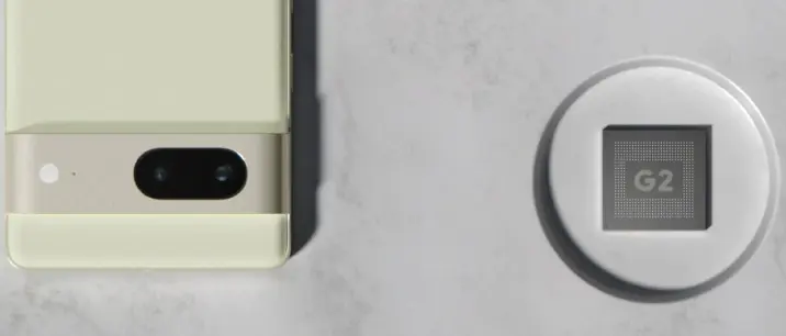 Sentralt i de to Pixel 7-modellene er Googles egenutviklede Tensor G2-prosessor, supplert med sikkerhetsbrikken M2. Foto: Google Sentralt i de to Pixel 7-modellene er Googles egenutviklede Tensor G2-prosessor, supplert med sikkerhetsbrikken M2. Foto: Google