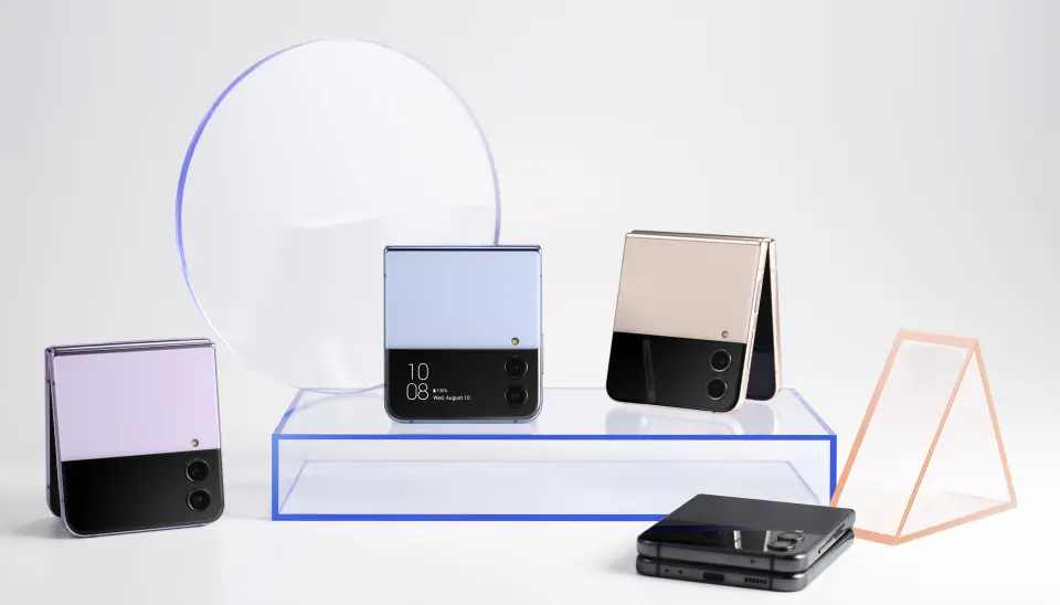 Samsung Galaxy Z Flip4 er kåret til «Årets mobil 2022/2023». Foto: Samsung Samsung Galaxy Z Flip4 er kåret til «Årets mobil 2022/2023». Foto: Samsung