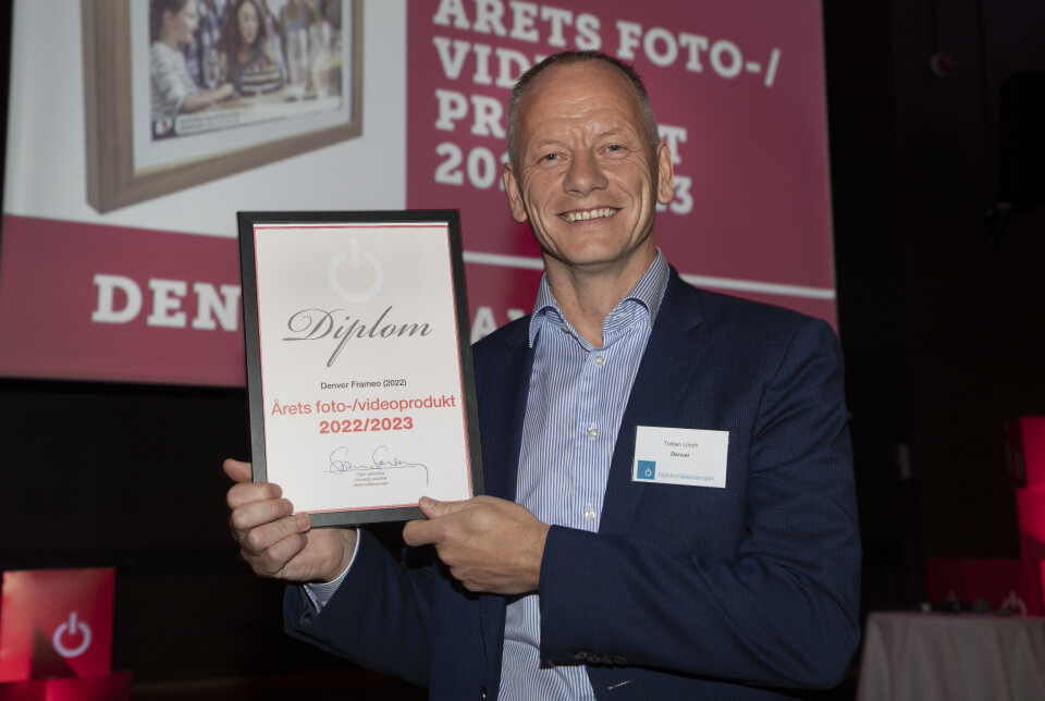 Torben Ulrich i Denver mottok prisen for «Årets foto-/videoprodukt 2022/2023». Foto: Tore Skaar Torben Ulrich i Denver mottok prisen for «Årets foto-/videoprodukt 2022/2023». Foto: Tore Skaar