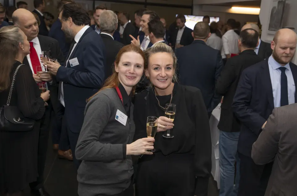 Santina Crolla (CEWE Norge, t. v.) og Mari Nyhus Pettersen (Yamaha Music Europe). Foto: Tore Skaar