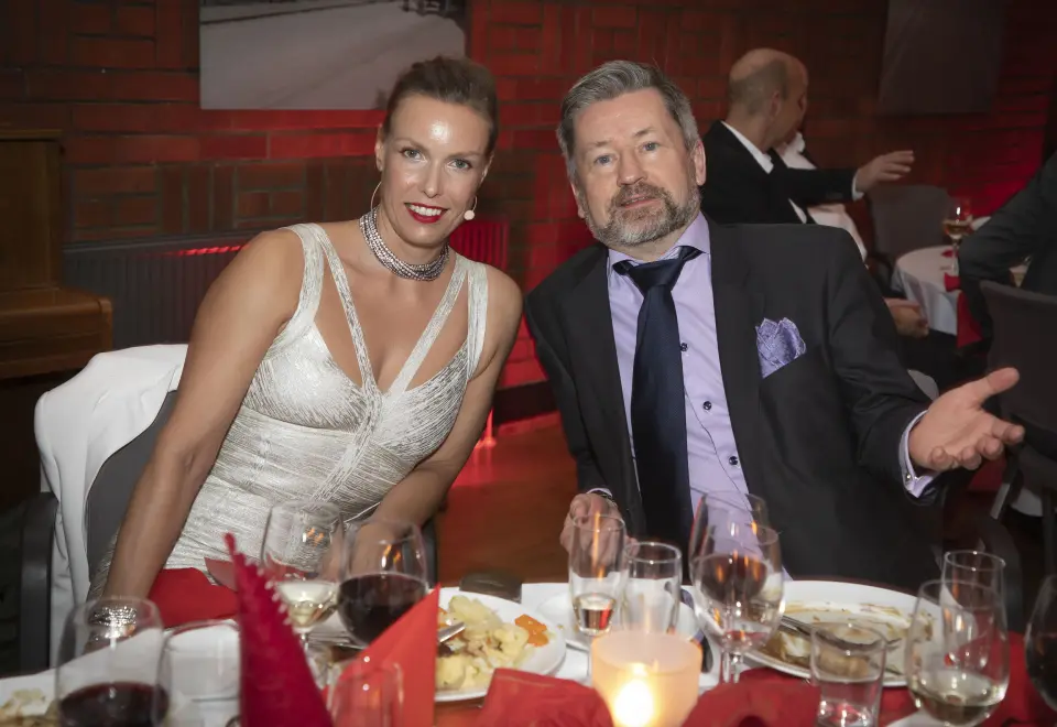 Marte Ottemo (Elektronikkbransjen, t. v.) og Lasse Svendsen (Lyd & Bilde). Foto: Tore Skaar