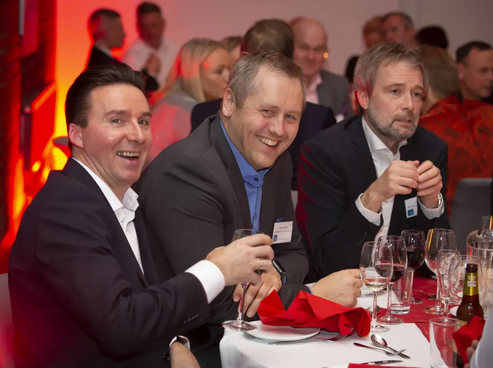 Ronny P. Andersen (Scilla, f. v.), Martin Stenberg og Bernt Risøy (begge Electrolux). Foto: Tore Skaar