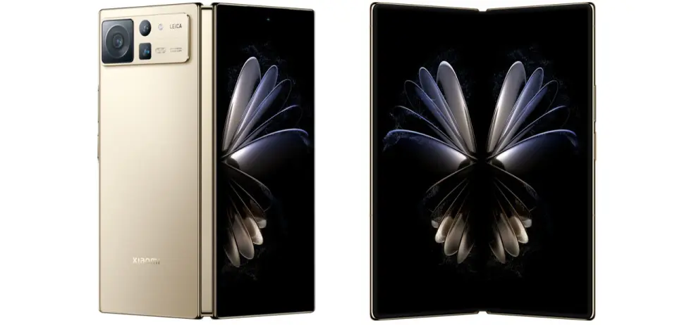 Foldetelefonen Mix Fold 2, som foreløpig ikke er i salg i Norden, har både en heldekkende 6,56 tommers Amoled-skjerm på utsiden og en 8,02-tommers fleksibel oled-skjerm på innsiden. Foto: Xiaomi Foldetelefonen Mix Fold 2, som foreløpig ikke er i salg i Norden, har både en heldekkende 6,56 tommers Amoled-skjerm på utsiden og en 8,02-tommers fleksibel oled-skjerm på innsiden. Foto: Xiaomi