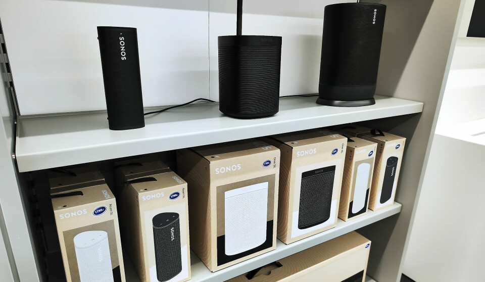Eplehuset selger ikke bare Apple; her noen av Sonos’ høyttalere. Foto: Stian Sønsteng