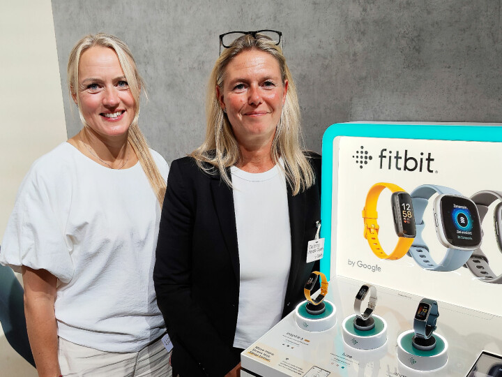 Lina Kjällström (t. v.) og Christina Hovde Olsen i Google-selskapet Fitbit. Foto: Stian Sønsteng