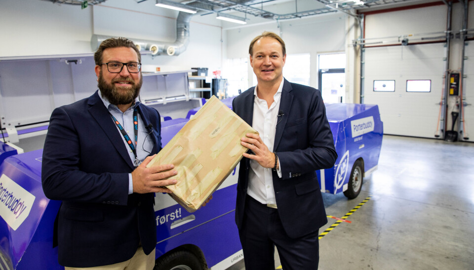 Driftssjef Peter Andersson (t. v.) i NetOnNet, og nøkkelkundesjef Kjetil Sundby i Porterbuddy. Foto: NetOnNet