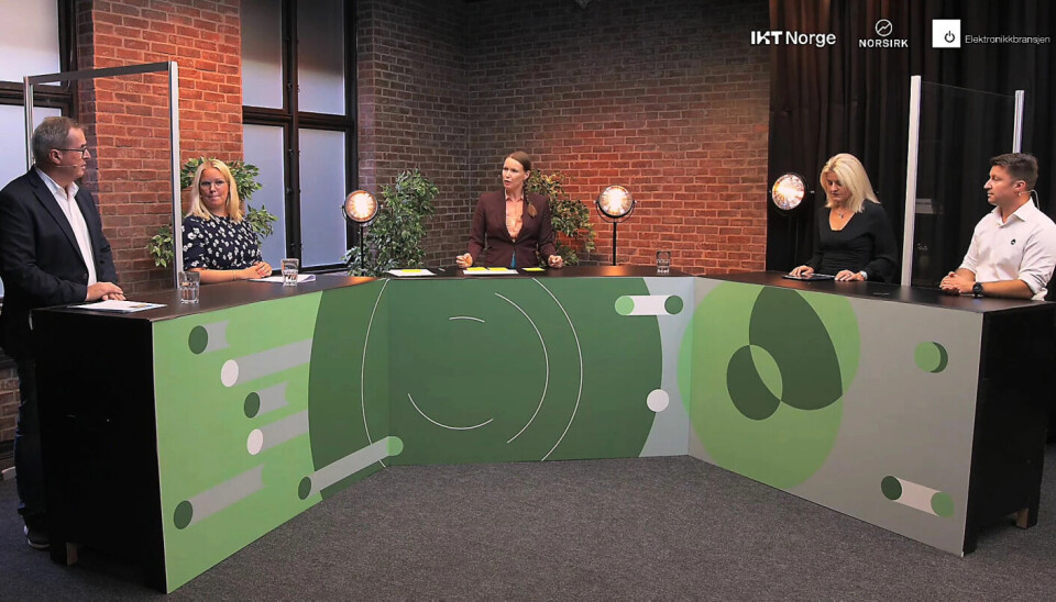 Forrige konferanse: Jon Ivar Tidemann (Nemko Group (f. v.), Nina Wilhelmsen (IBM), Marte Ottemo (Elektronikkbransjen), Inger Lise Blyverket (Forbrukerrådet) og Morten Hoff (Wilfa) i debatt om Økodesigndirektivet. Foto: JCP Forrige konferanse: Jon Ivar Tidemann (Nemko Group (f. v.), Nina Wilhelmsen (IBM), Marte Ottemo (Elektronikkbransjen), Inger Lise Blyverket (Forbrukerrådet) og Morten Hoff (Wilfa) i debatt om Økodesigndirektivet. Foto: JCP