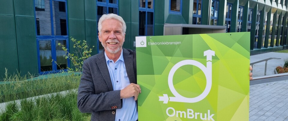 Pål Haugen i OmBrukt AS har beregnet hvor mye CO2 som spares på ombruk av elektroniske produkter . Foto: Jan Røsholm Pål Haugen i OmBrukt AS har beregnet hvor mye CO2 som spares på ombruk av elektroniske produkter . Foto: Jan Røsholm