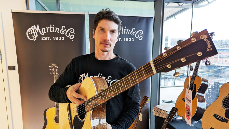 MARTIN SC-13E FOR SCENEN