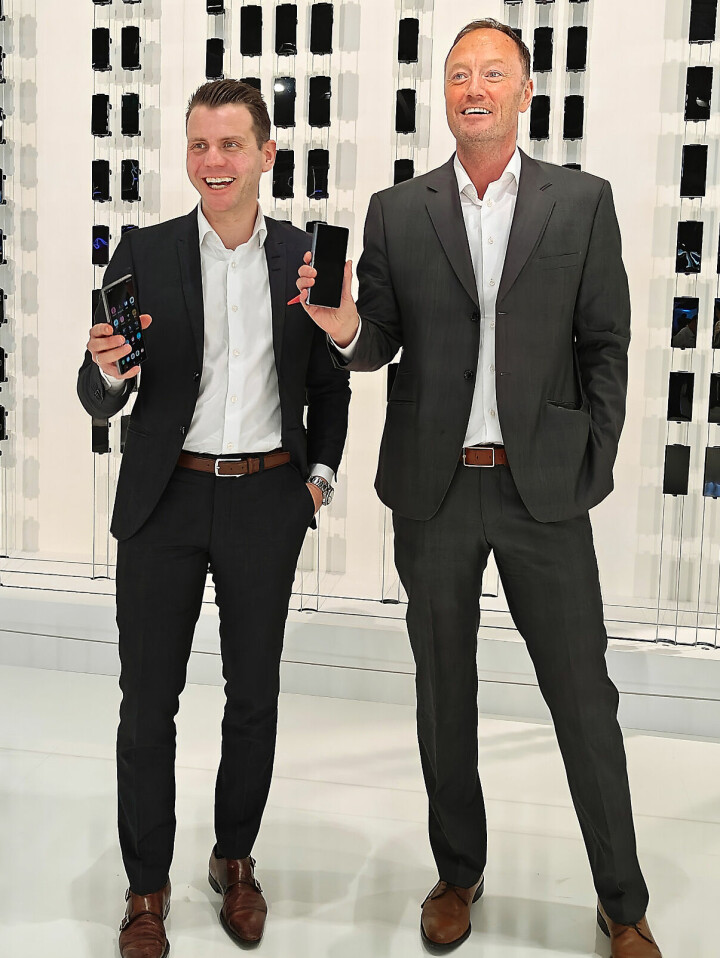 Salgssjef for konsument Tor Slørdal (t.v.) og norgessjef Even Amdal i Samsung deltok på årets MWC. Foto: Marte Ottemo