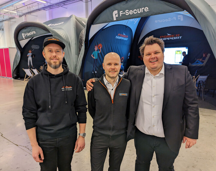 Petter Strande (f. v.) i F-Secure sammen med Karl-Erik Djupnes og Truls Vikane i Power. Foto: Stian Sønsteng