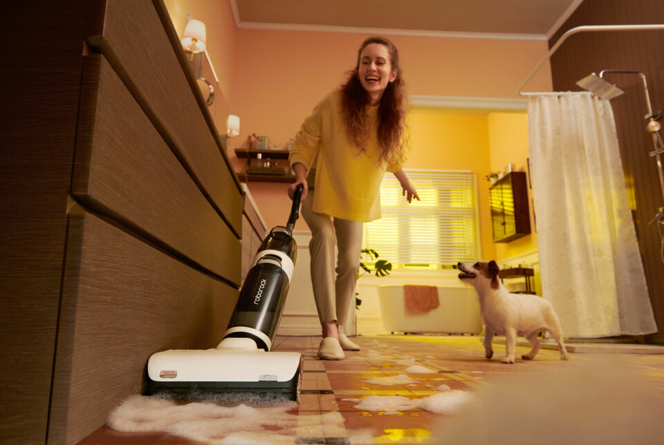 Med Dyad Pro lover Roborock at gulvvasken blir enklere. Maskinen støvsuger og vasker gulvet i samme operasjon. Foto: Roborock