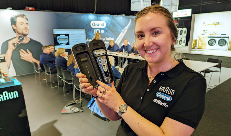 Celine Westvik i Procter & Gamble med Braun S9 Pro. Foto: Stian Sønsteng