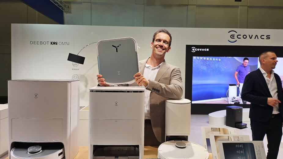 ROBOTER PÅ VINDU OG GULV