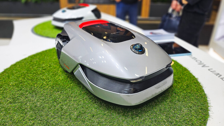 ROBOTGRESSKLIPPER I SIKTE