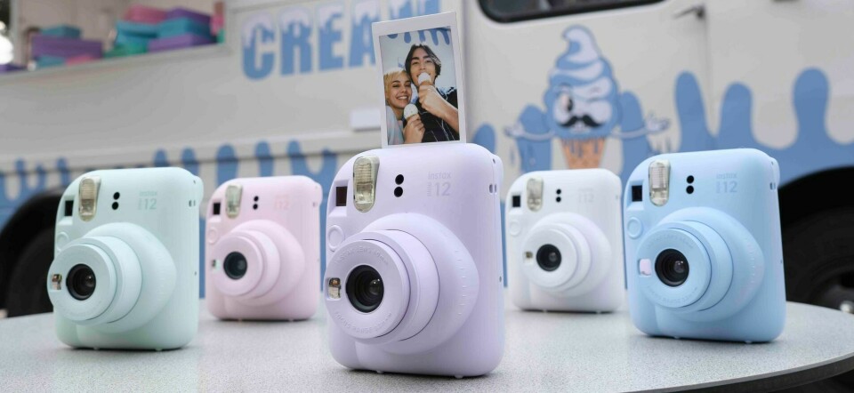 Fujifilm Instax Mini 12 er kåret til «Årets foto-/videoprodukt 2023/2024». Foto: Fujifilm