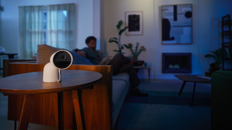 ÅRETS SMARTHJEMPRODUKT 2023/2024: PHILIPS HUE SECURE-KAMERA