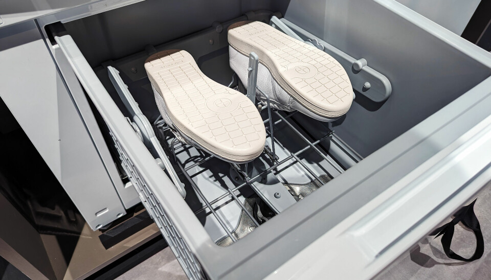Haiers dedikerte skovaskemaskin, som kan plasseres under vaskemaskinen. Foto: Stian Sønsteng
