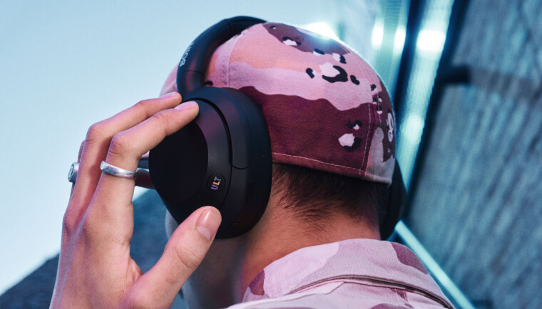 SONY ULT WEAR