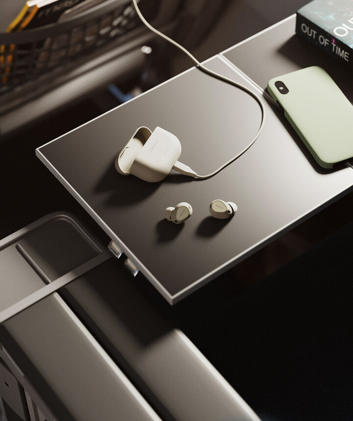 Nye Elite 8 Active og Elite 10 (bildet) kan via USB-C og 3,5mm tilkoplet ladeetuiet overføre lyd fra for eksempel flyenes underholdningssystem. Foto: Jabra