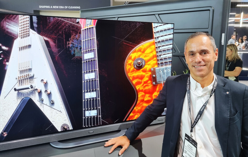 Davide Pavanati i Haier, som senere kommer med TV. Foto: Jan Røsholm