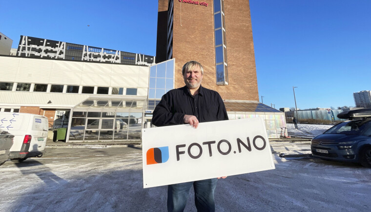 DRIVER VIDERE PÅ LØREN