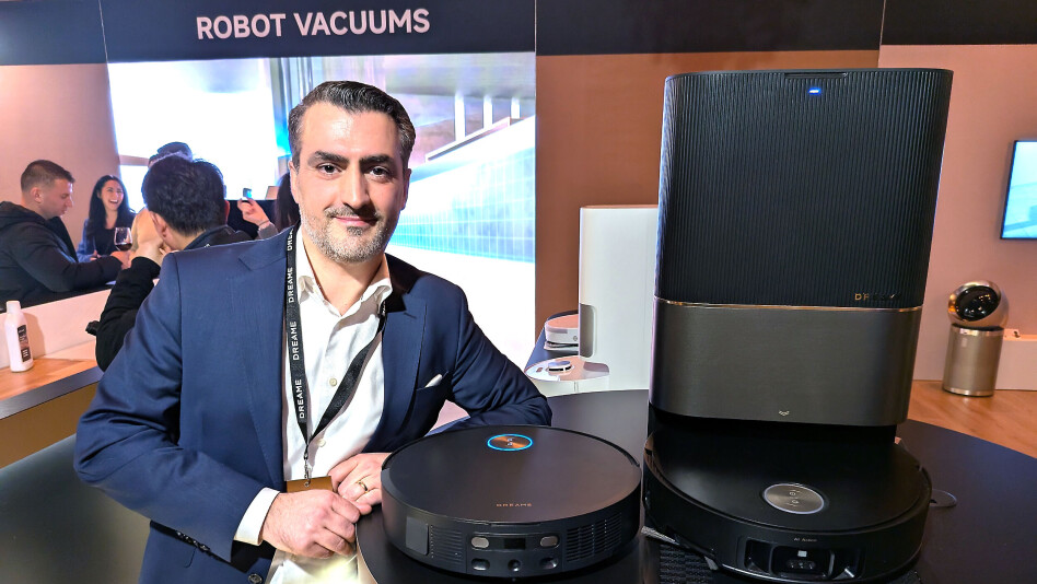 ROBOTER FOR TEPPE OG PLEN