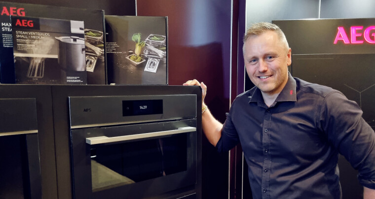 SMARTE DAMPOVNER FRA AEG