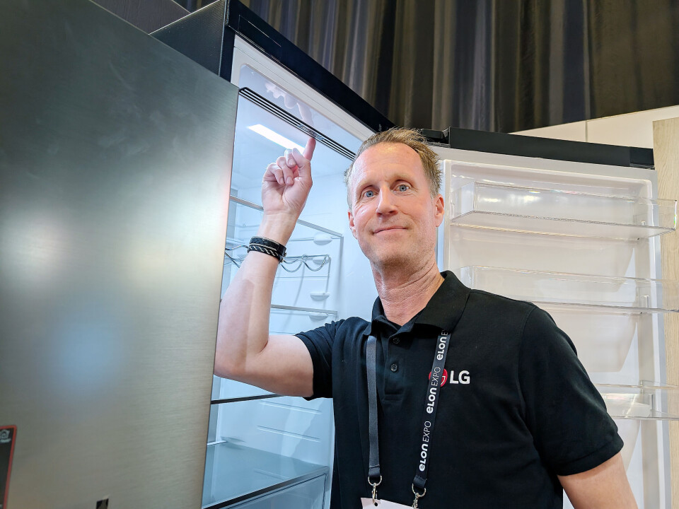 Mats Haglund viser Door Cooling-funksjonen på GBW 5250. Foto: Stian Sønsteng